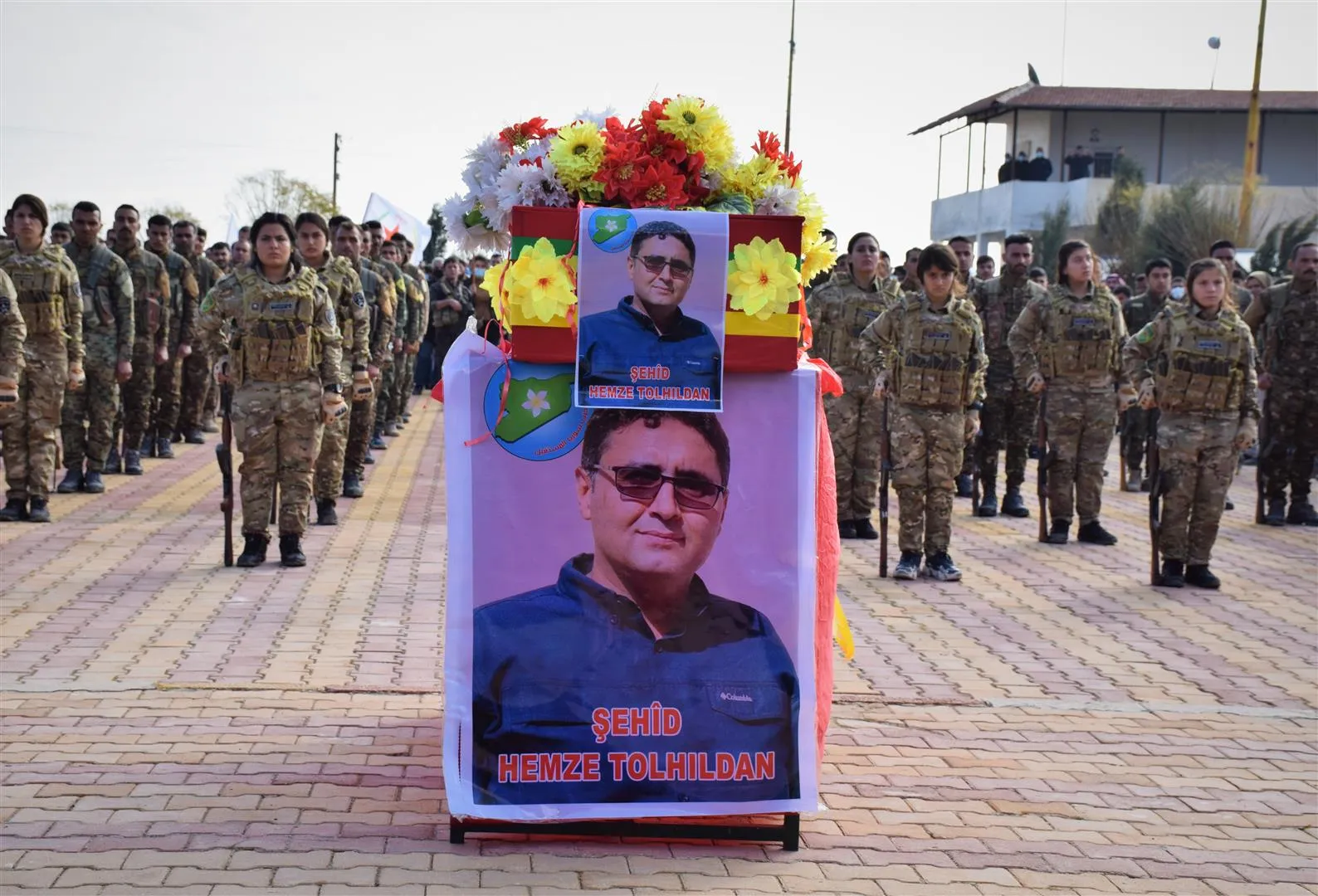 ​​​​​​​Şehîd Hemze Tolhildan bi merasîmekî bi heybet hat oxirkirin