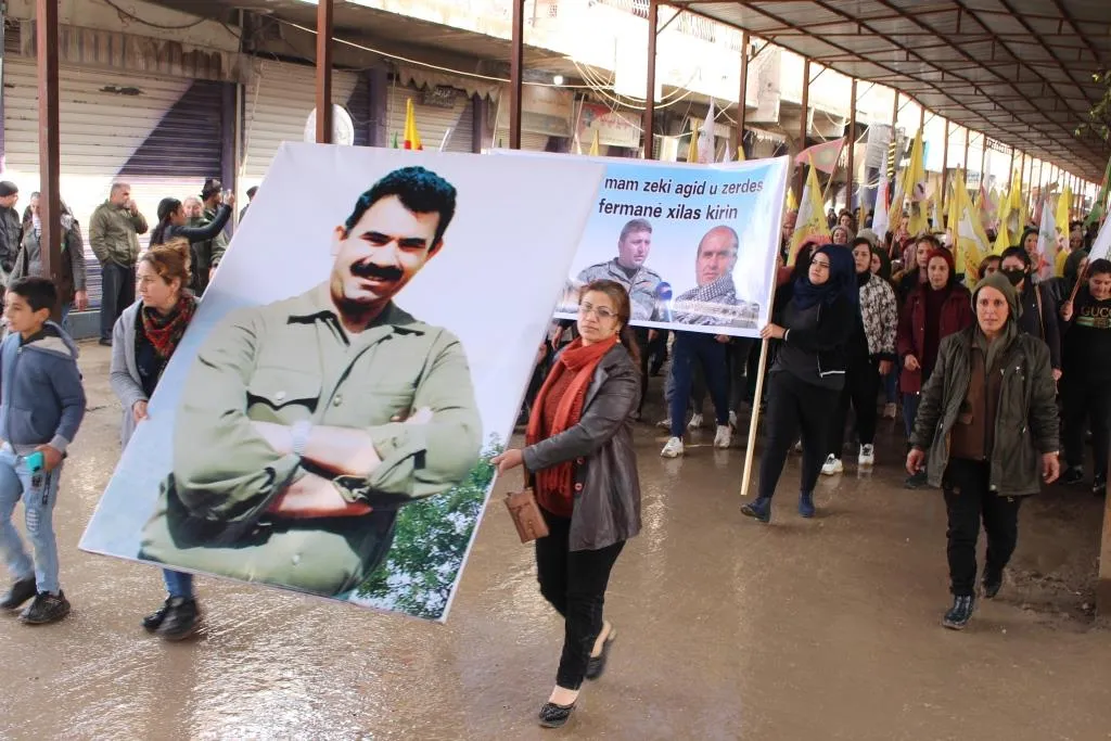 Li 3 navendan çalakiyên piştgiriya Şengalê