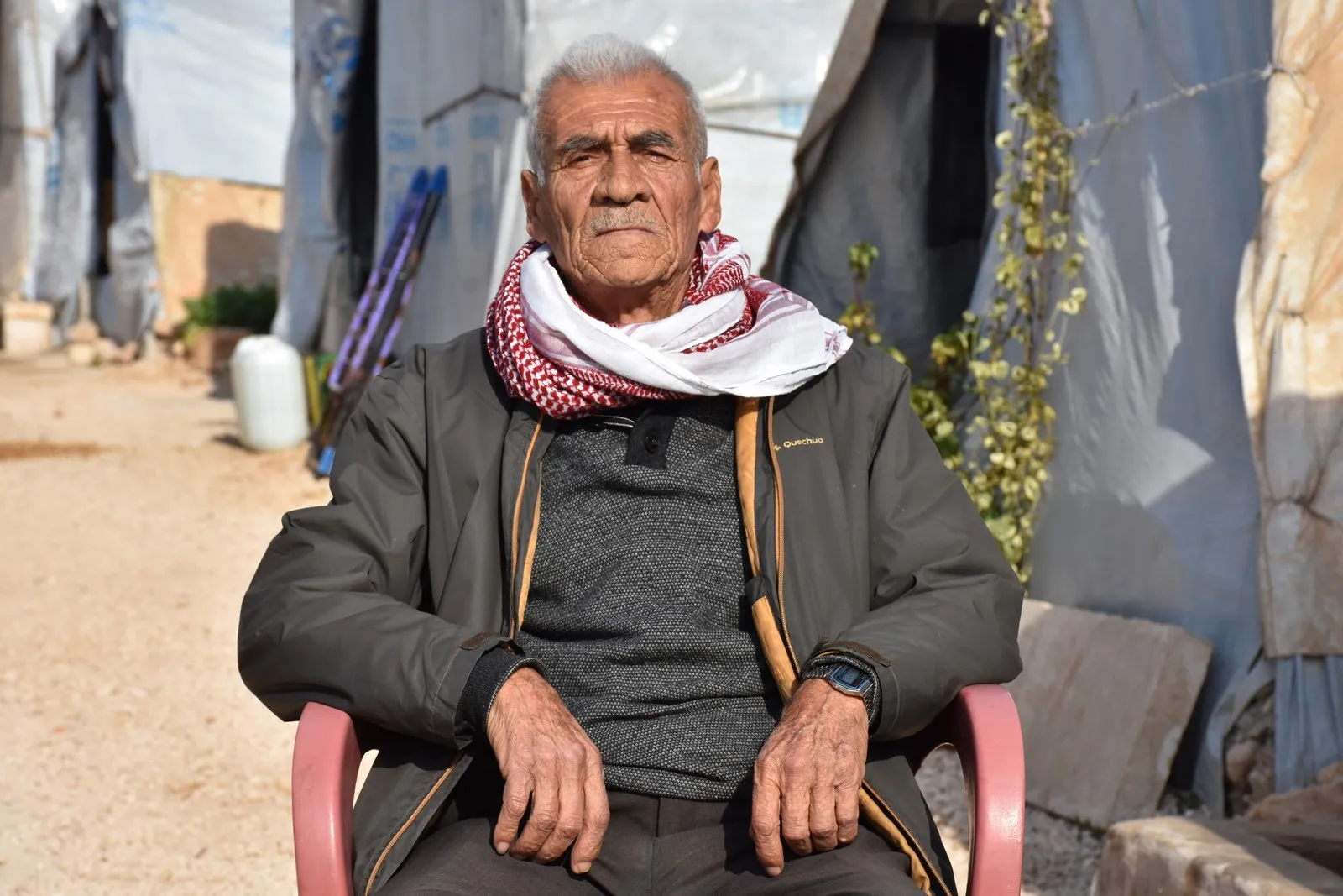 Efrîniyan ji bo rizgarkirina Efrînê kamp veguherand navedên berxwedanê