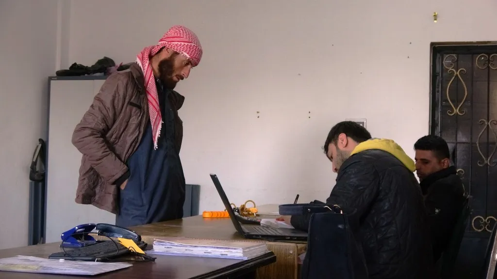 Gerînendeya Sotemeniyê ya Eyn Îsayê zêdetirî 7 milyon lître mezot li cotkaran belav kir