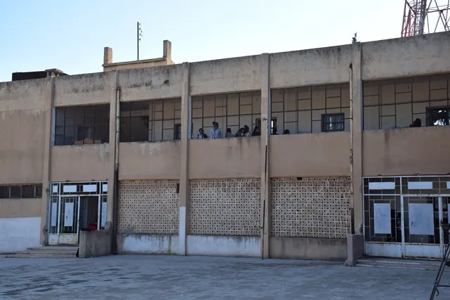 Desteya Perwerdeyê seranserî salê xwendekaran perwerde dike