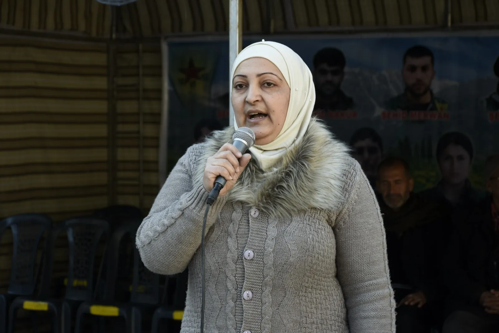 Şêniyên Helebê sersaxî da malbatên 2 şehîdan