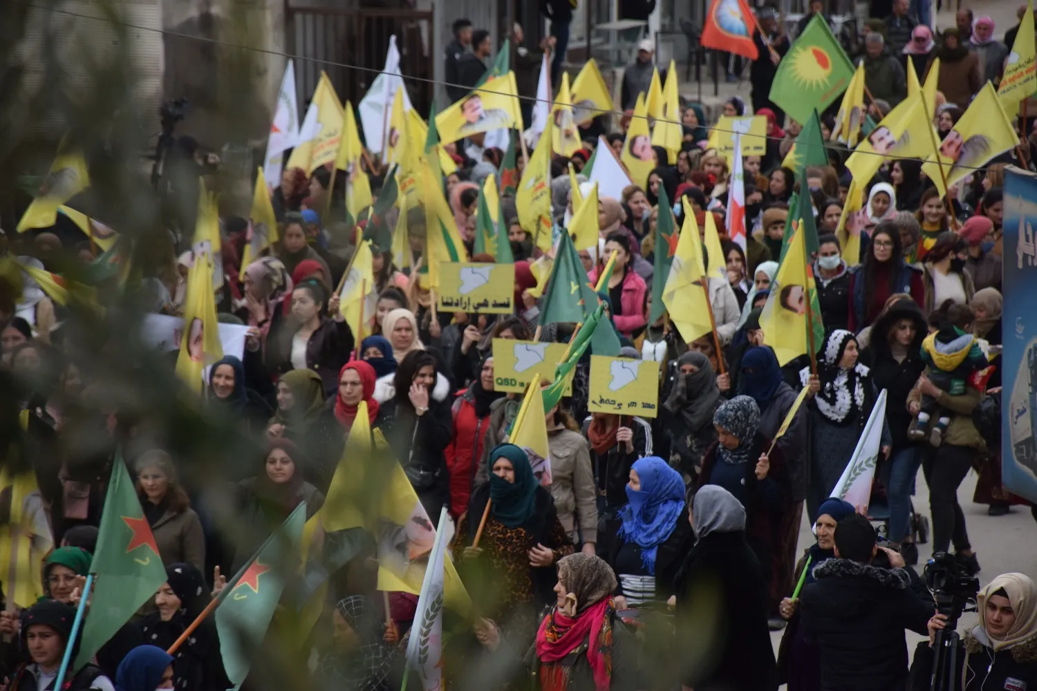 Şêniyên herêmê daxwazên xwe pêşkêşî komîseriya NY`yî ya li Qamişlo kirin