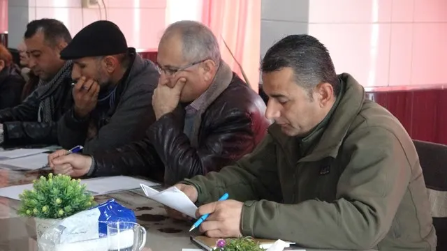 Li Dêrikê têkildarî têgeha desthilat û rêveberiya demokratîk panelek li dar ket