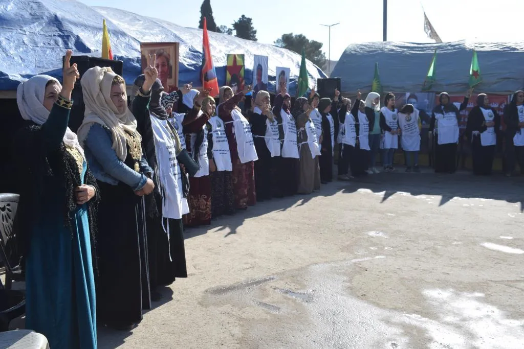 Çalakiya greva birçîbûnê ya li Kobanê di roja 2'yemîn de ye