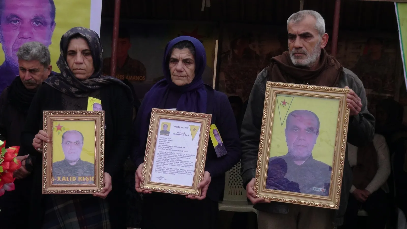 Koçberên Efrînê û şêniyên Şehbayê sersaxî ji malbata şehîd Xalid Reşîd re xwest