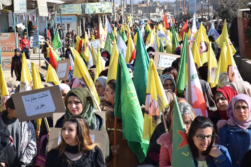 Şêniyên Qamişlo li hemberî gefên dewleta Tirk serî hildan