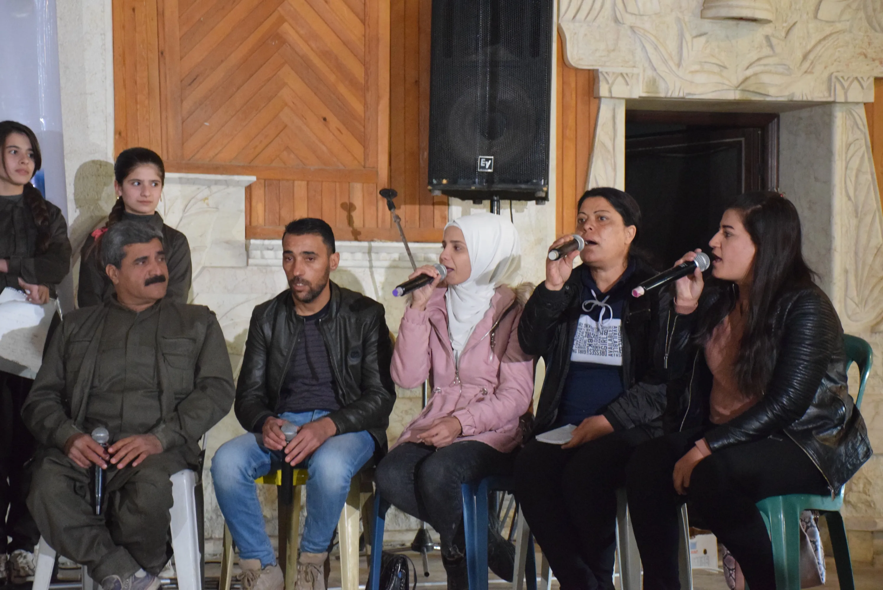 YPG'ê bi malbatên şehîdan ên Qamişloyê re civiya