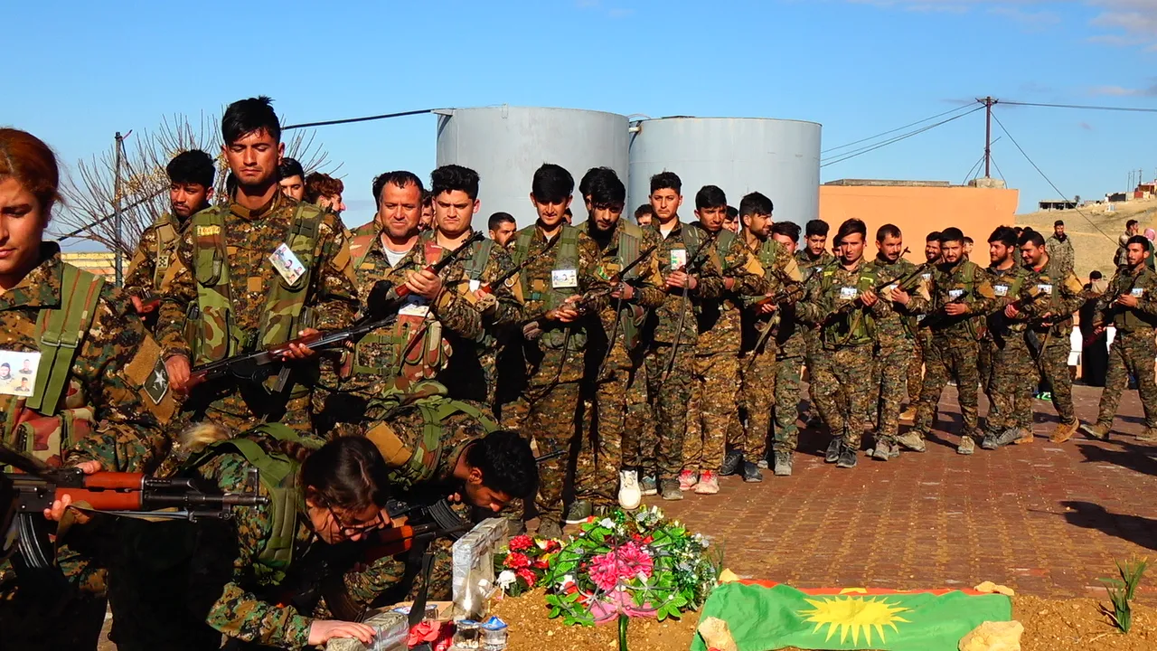 Li Şengalê fermandar Zerdeşt û hevalên wî hatin bi bîranîn