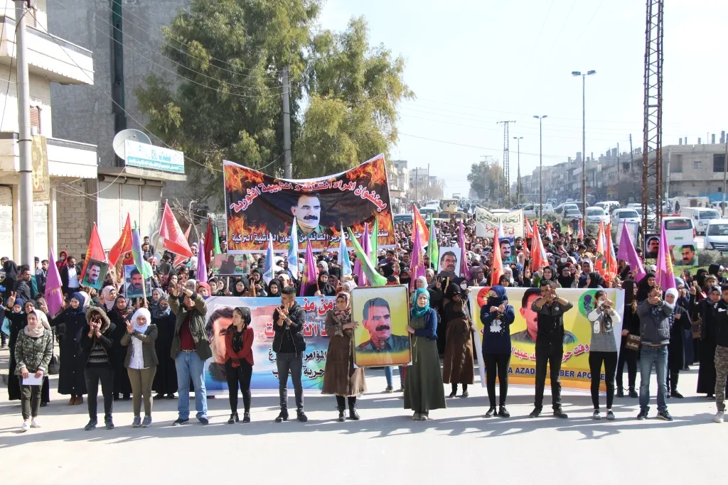 ‘Divê em asta têkoşînê mezin bikin da ku tecrîdê bi dawî bikin’