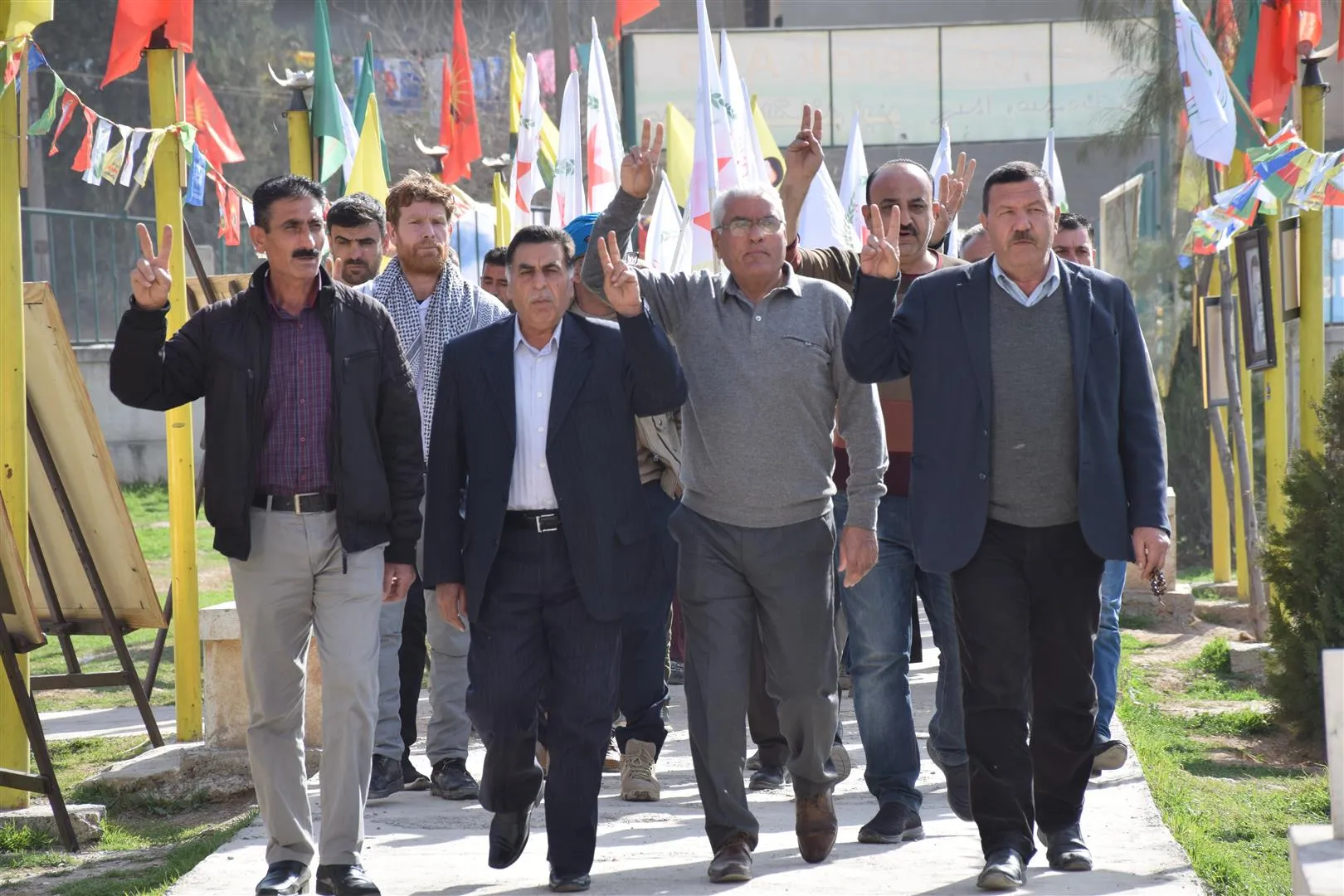‘Wê roja azadiyê ji nû ve hilê û rêber Ocalan azad bibe’