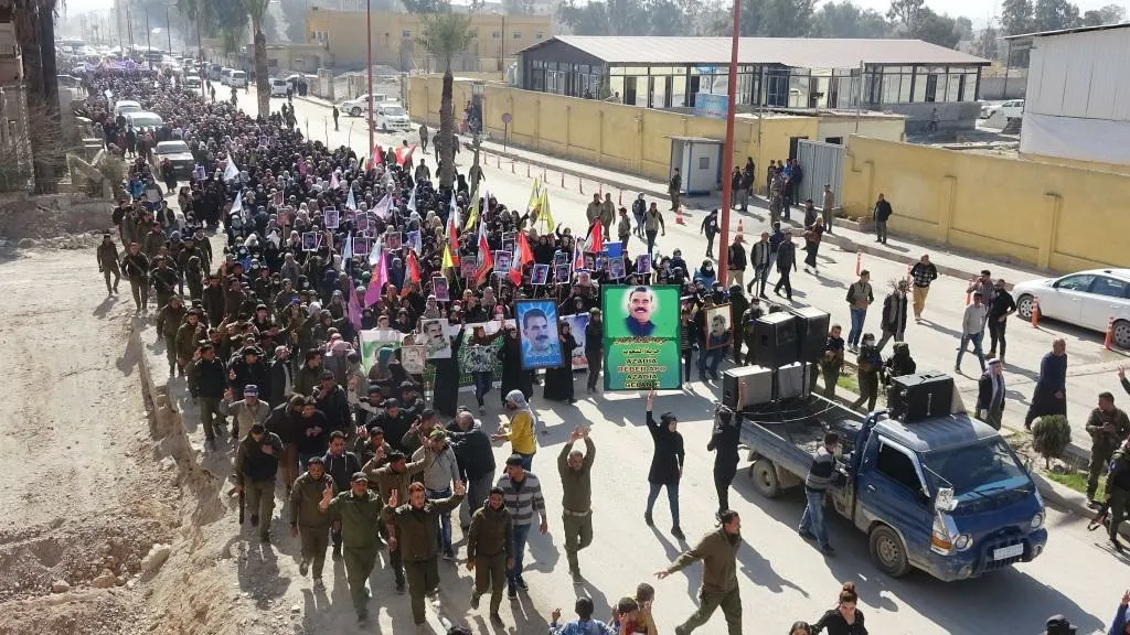 Şêniyên Reqayê: Komployê şaristanî û dîroka Rojhilata Navîn hedef girt