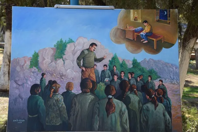 Li Qamişlo jî pêşangeha wêne û pirtûkên rêbertî