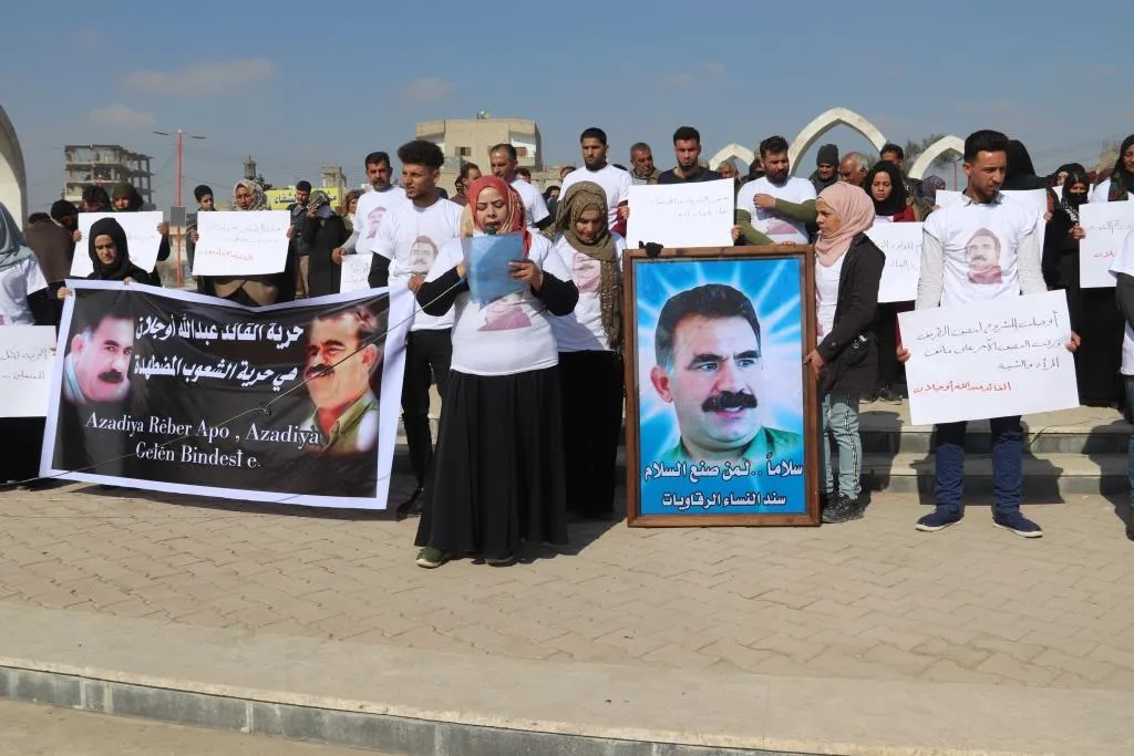 Li Reqayê komplo û tecrîda li ser rêber Abdullah Ocalan hatin şermezarkirin