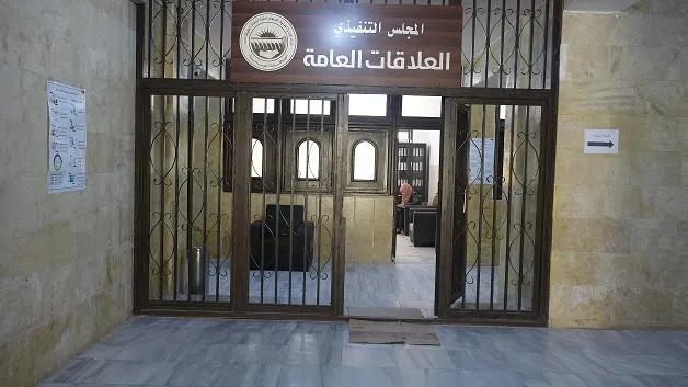 Rûspî û rêveberên saziyên Tebqayê  serdana Mala Birîndaran kir