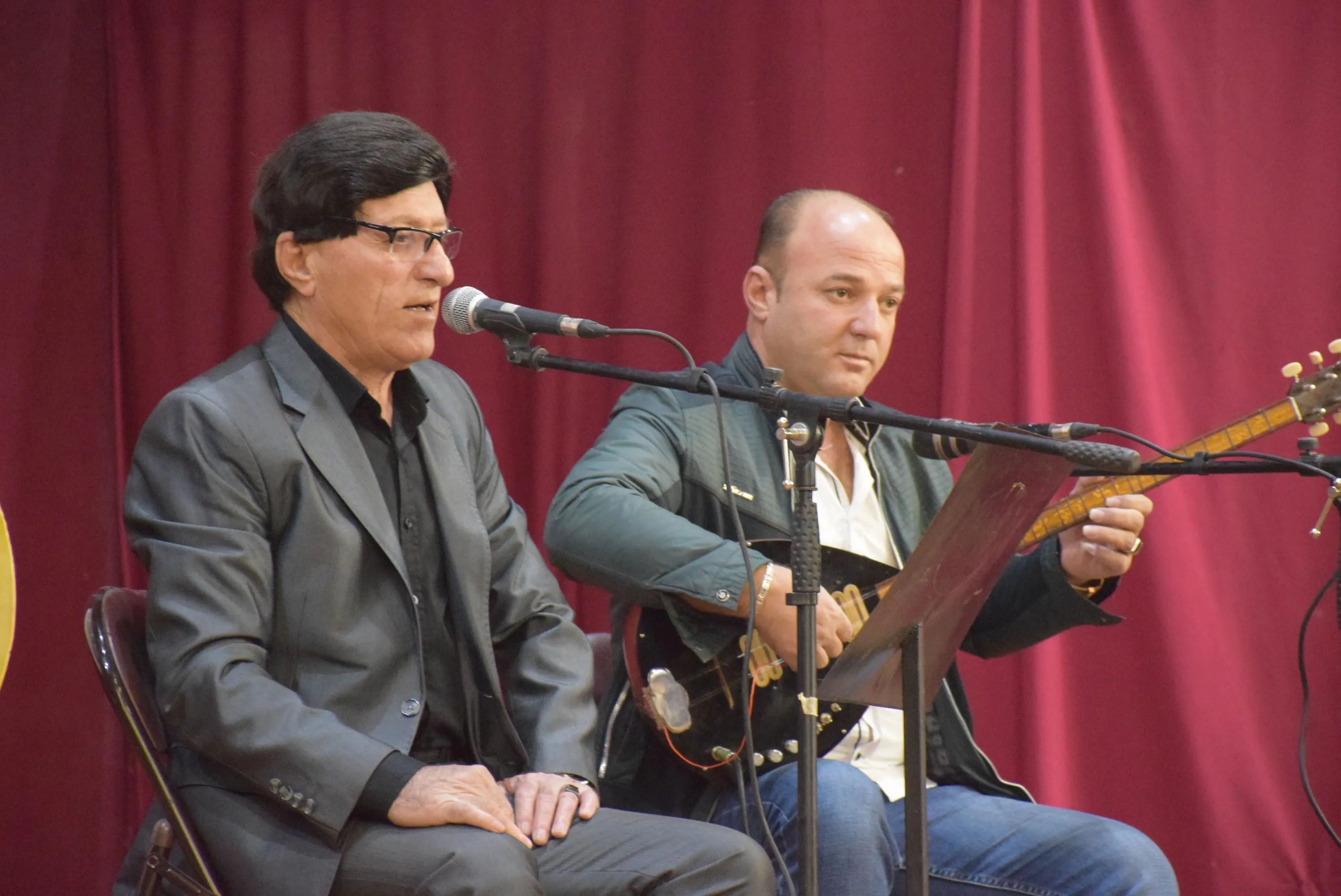 Desteya Çandê hunermend Faris Bavê Fîras xelat kir