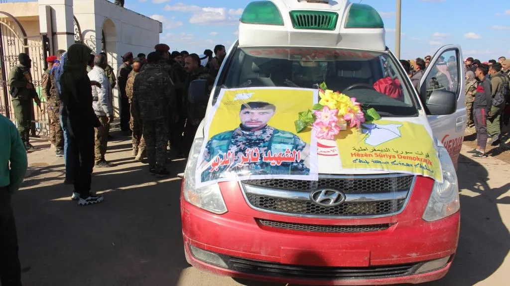 Cenazeyê du şervanên QSD'ê bi merasîmekî hatin veşartin