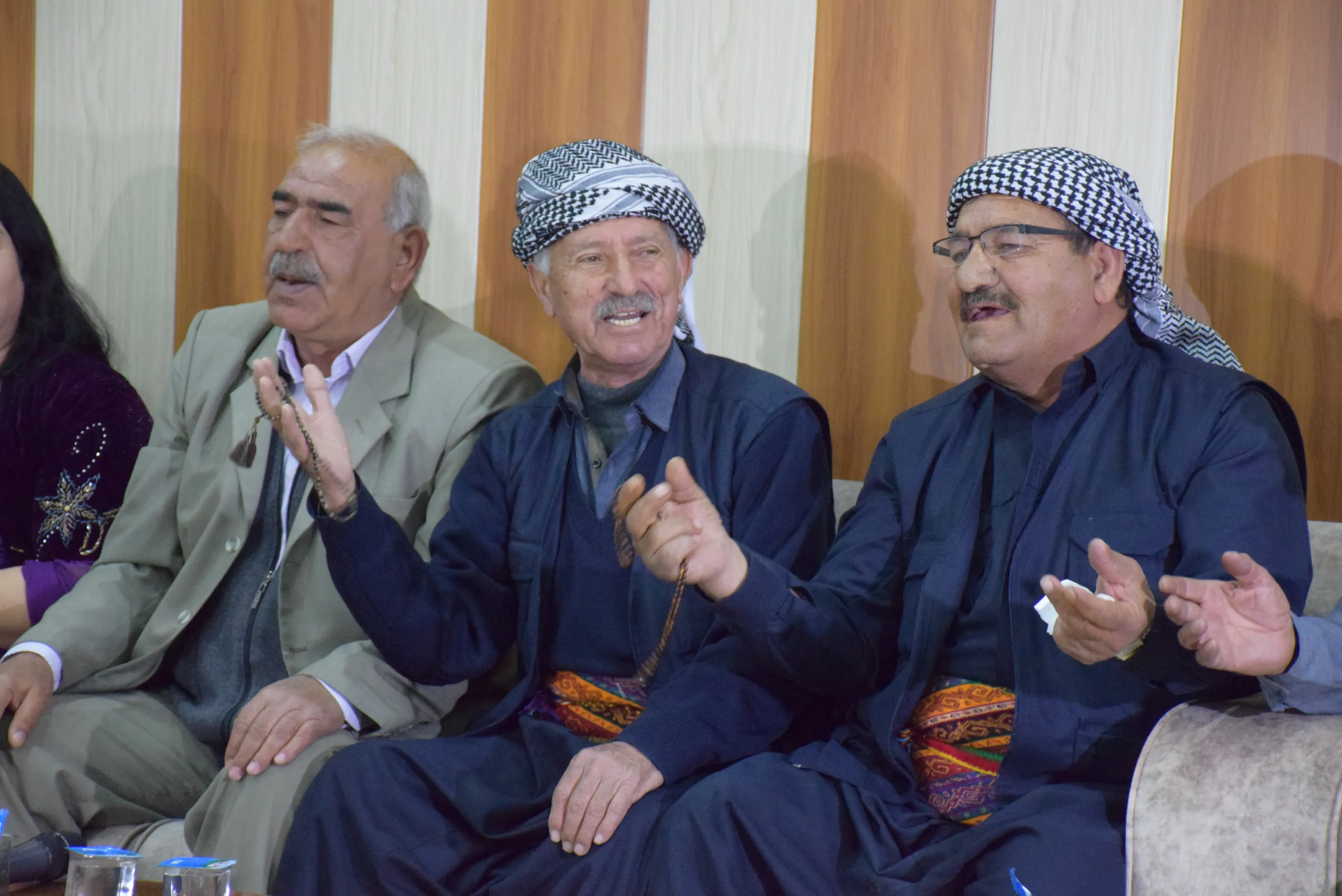Bi şevbuhêrka dengbêjiyê Roja Zimanê Dayikê ya Cîhanê hat pîrozkirin