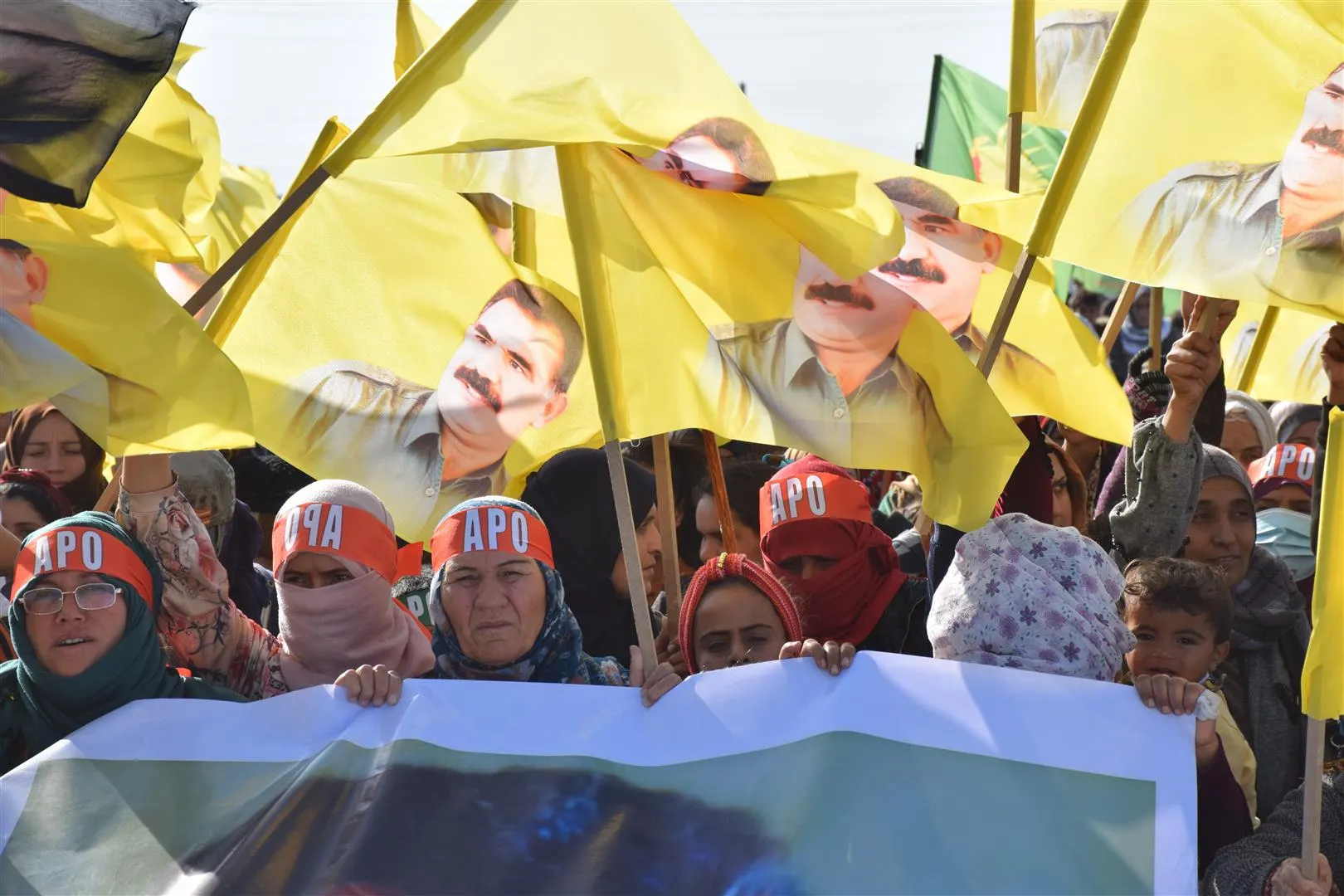 Bi wêneyan-Çalakiyên li Bakur û Rojhilatê Sûriyê yên li dijî komploya 15'ê Sibatê