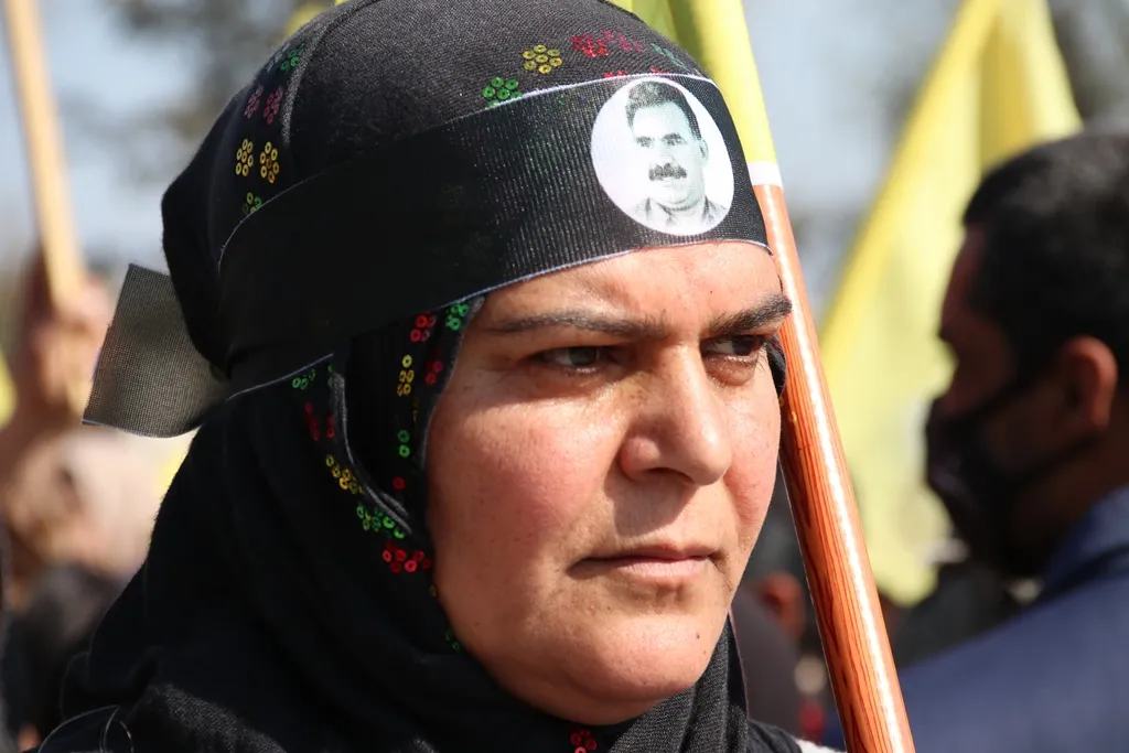 Bi wêneyan-Çalakiyên li Bakur û Rojhilatê Sûriyê yên li dijî komploya 15'ê Sibatê