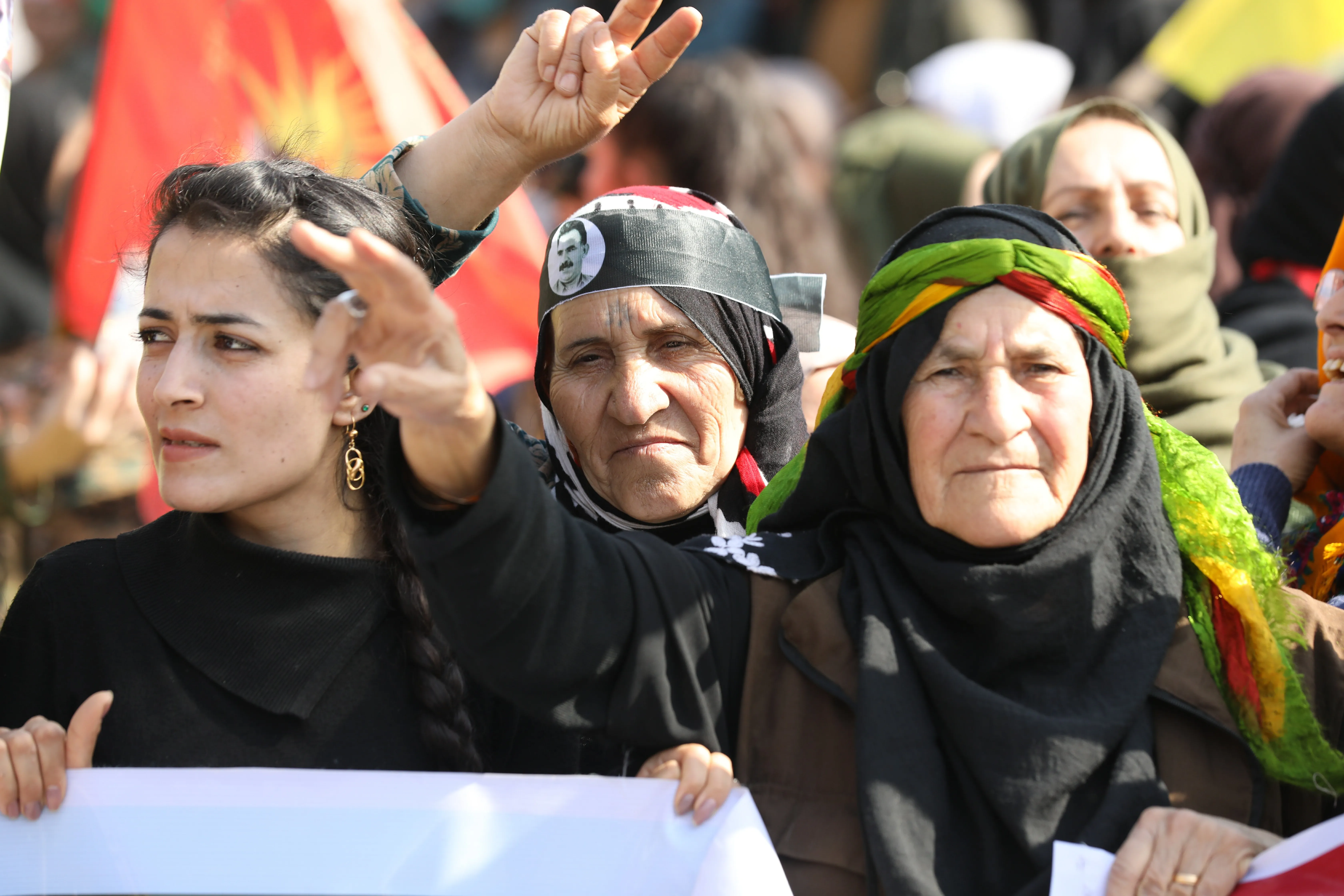 Bi wêneyan-Çalakiyên li Bakur û Rojhilatê Sûriyê yên li dijî komploya 15'ê Sibatê