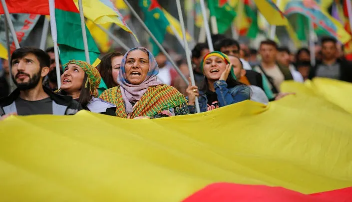 Sembolên lehengiya berxwedana Rojava