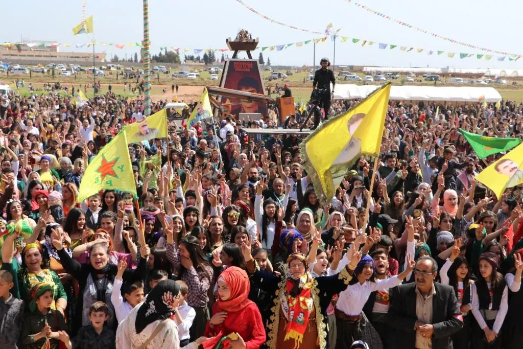 Bi dîmen û wêne…Newroza li Bakur û Rojhilatê Sûriyê