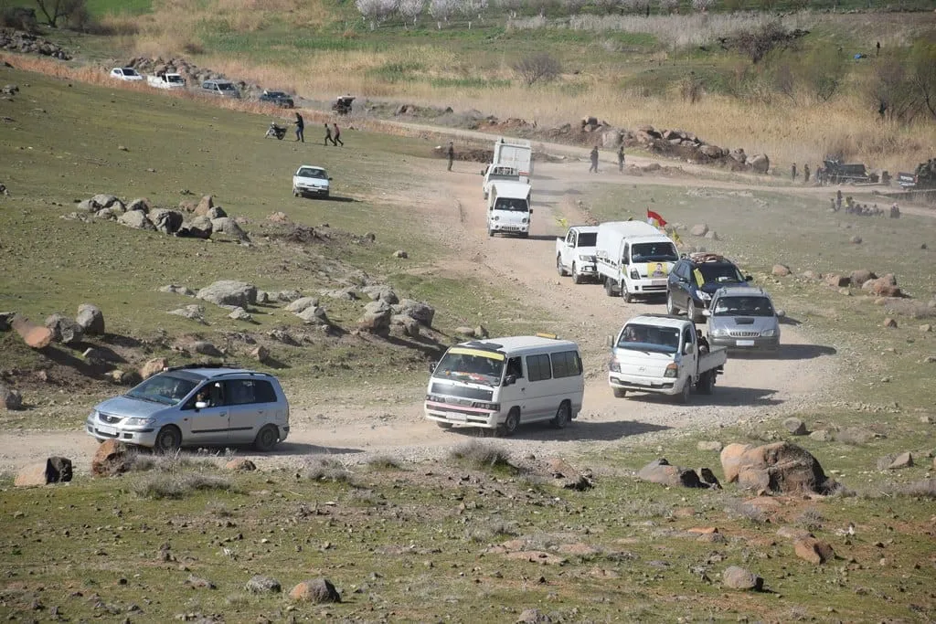 Gelên Bakur û Rojhilatê Sûriyê berê xwe didin qadên Newrozê