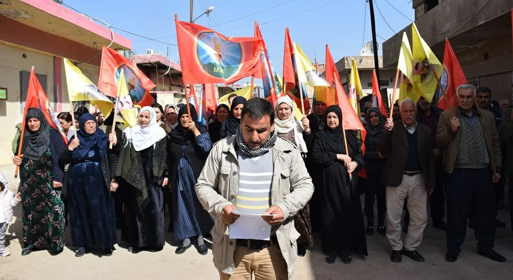 Li Tirbespiyê û Amûde bîranîna şehîdên Serhildana 12`ê Adarê