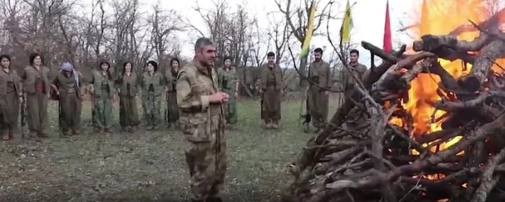 Gerîlayan bi coşa serkeftina Garê li Avaşînê Newroz pîroz kir