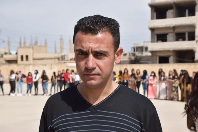 Xwendevanên serkeftî yên Dibistana Şehîd Cahîde Ronak hatin xelatkirin