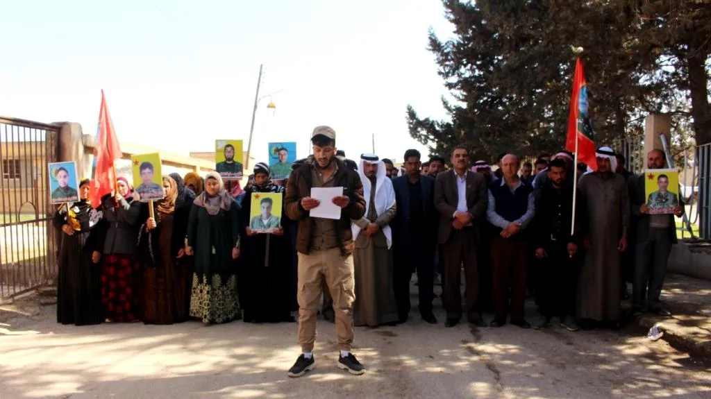 Meclisên malbatên şehîdan serdana El-Herîrî şermezar kir