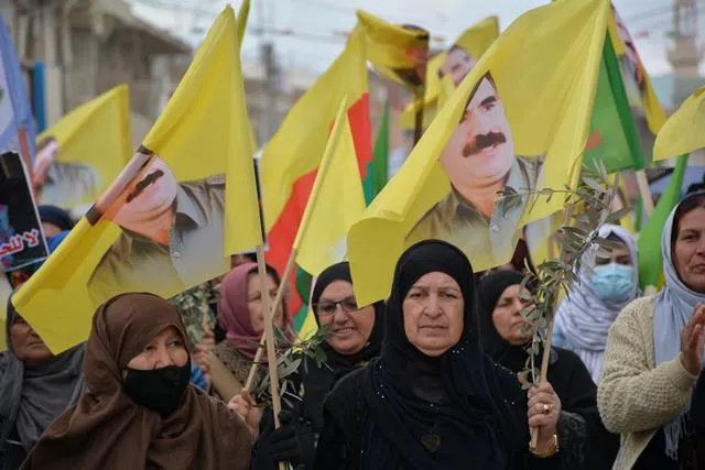Li navçeyên kantona Qamişlo ji bo Efrînê xwepêşandanên girseyî