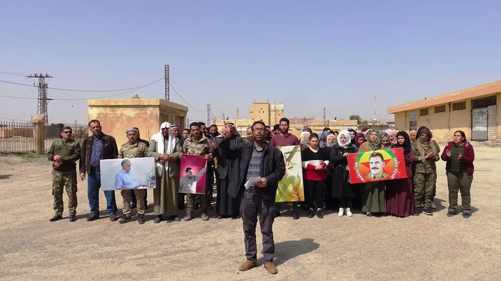 Di bîranîna Helebçeyê de.. bi hezaran kesan xwestin rewşa rêber Ocalan bê eşkerekirin