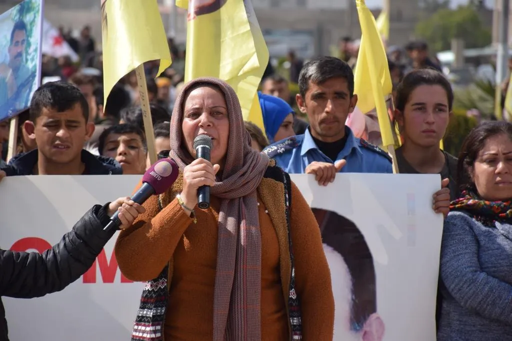 ​​​​​​​Li Bakur û Rojhilatê Sûriyê bi deh hezaran kes ji bo Ocalan li qadan bûn