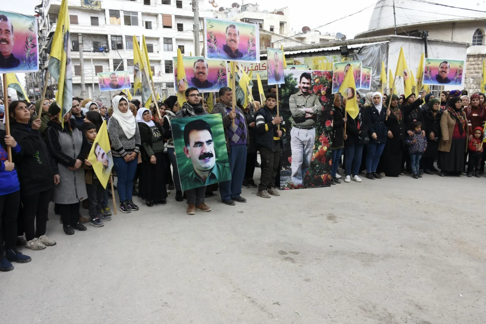 ​​​​​​​Li Bakur û Rojhilatê Sûriyê bi deh hezaran kes ji bo Ocalan li qadan bûn