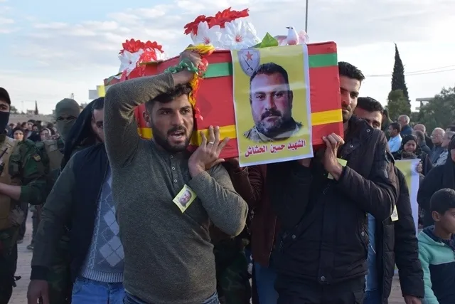 Cenazeyê şehîd Hisên El-Heşaş li Qamişlo hat veşartin