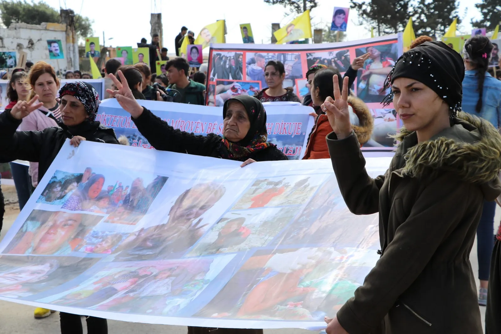 Bi deh hezaran şêniyên Efrînê soza berxwedanê heta rizgarkirin Efrînê nû kir