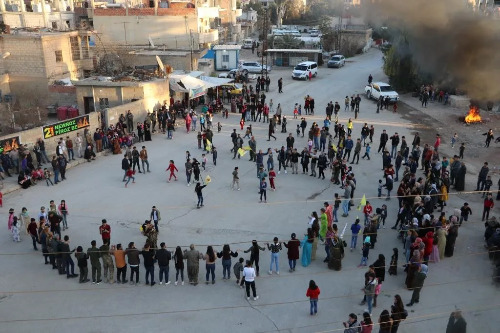 Şêniyên Hesekê şahiya Newrozê li dar xist