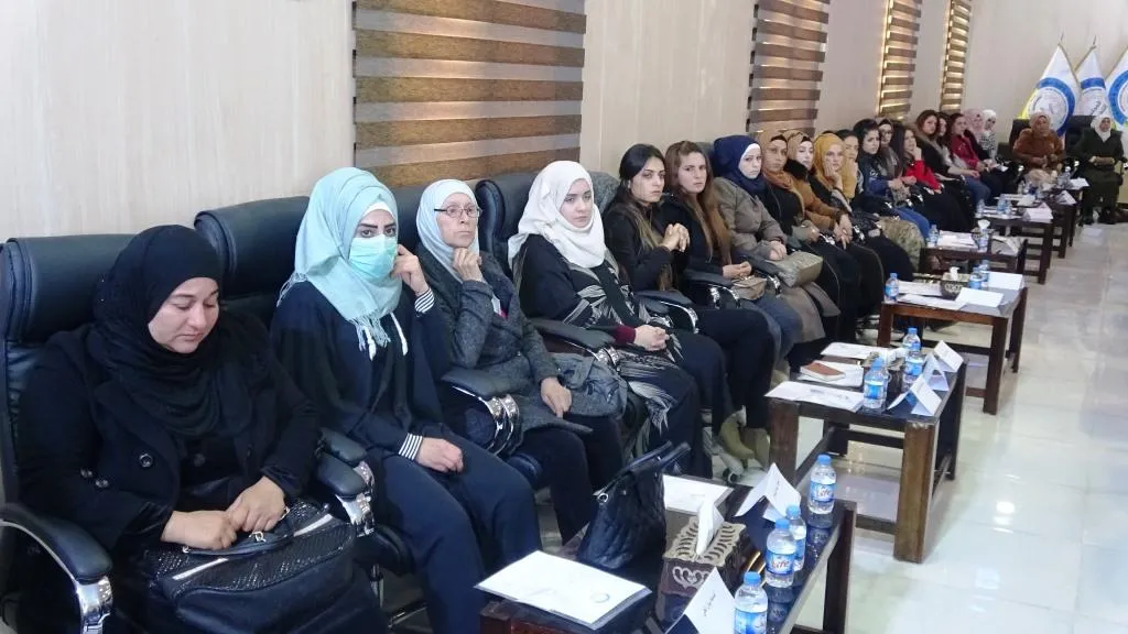 Bi boneya 8'ê Adarê Desteya Jin panelek li dar xit