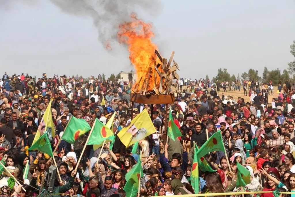 Dîmenek ji pîrozbahiya Newroza 2021'an a li Kobanê