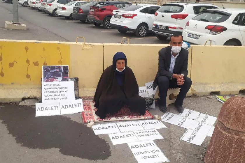 Dayîka Hevrîn Xelef: Tu ferq di navbera kujerên keça min û yên malbata Şenyaşar de tune ye