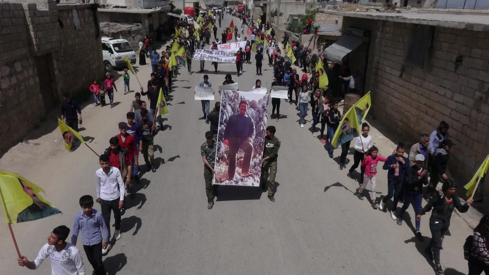 Ciwanên herêma Efrînê: Em ê heta qewitandina dagirkeran li ber xwe bidin