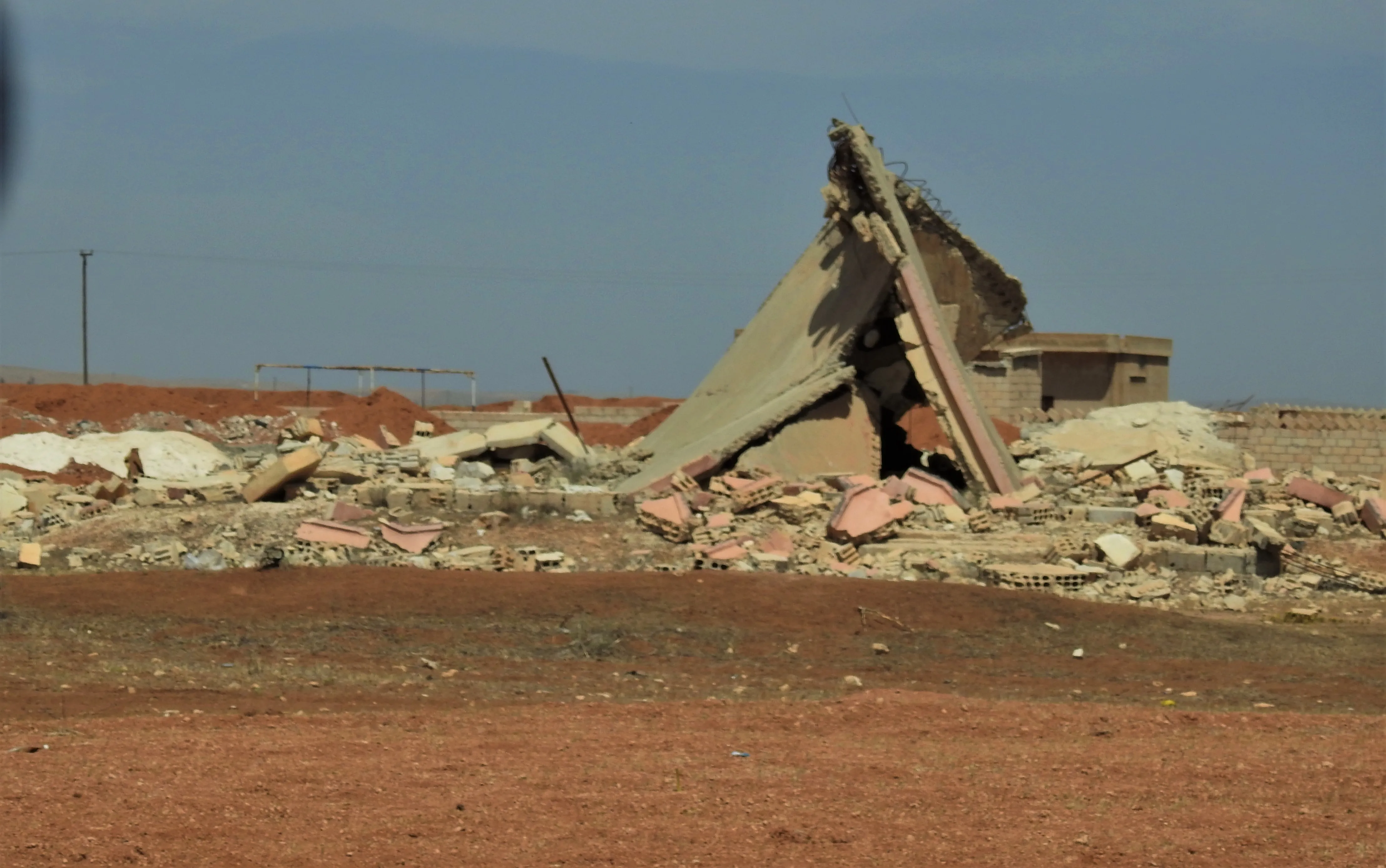 Gundên wêrankirî yên Girê Spî şahidên hovîtiya dagirkeran in