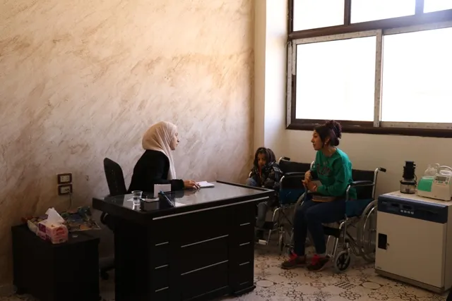 Li Qamişlo klînîkên gel alîkariya şêniyan dike
