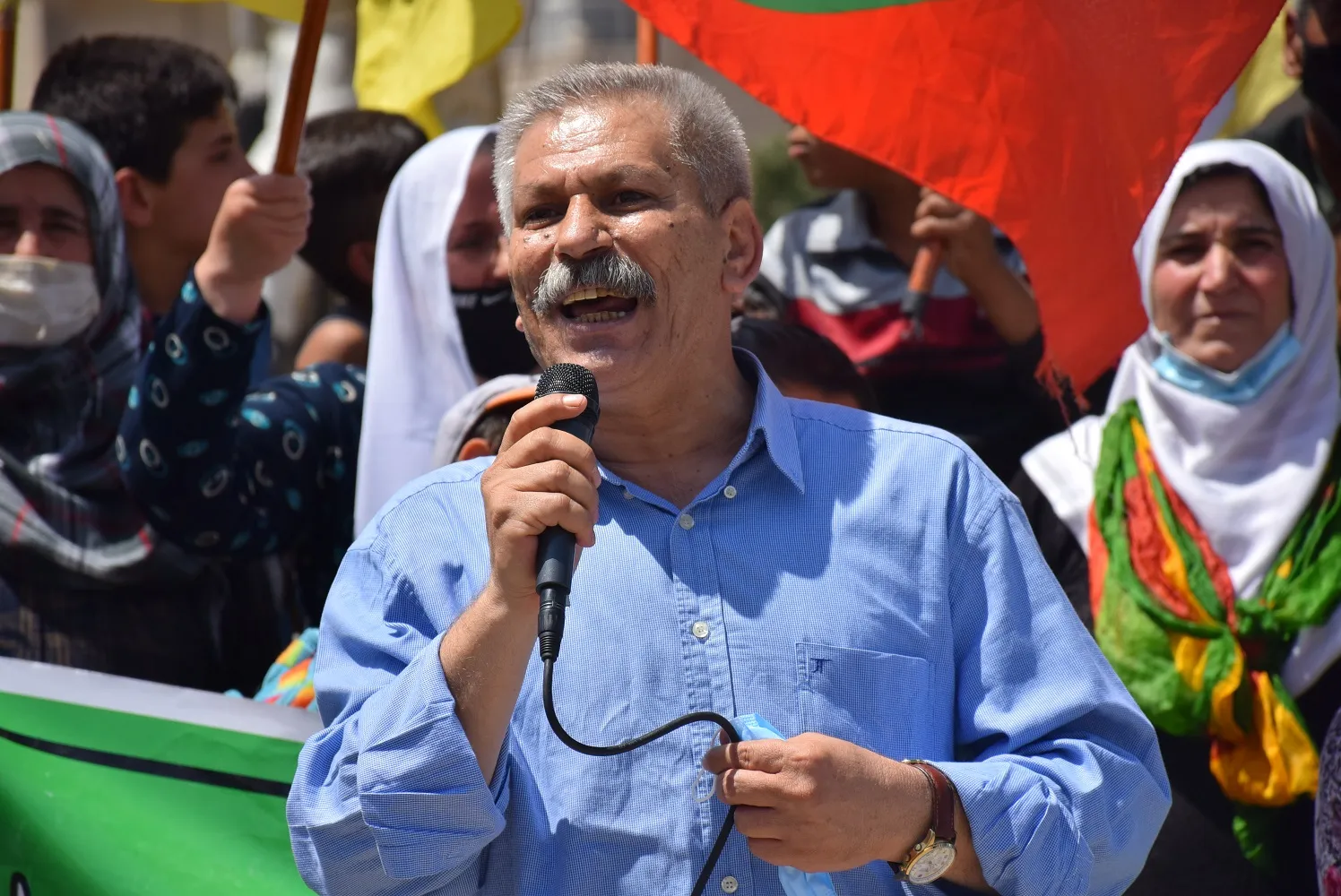 Bi hezaran şêniyên Qamişloyê berxwedana gerîla silav kir û tecrîd şermezar kir
