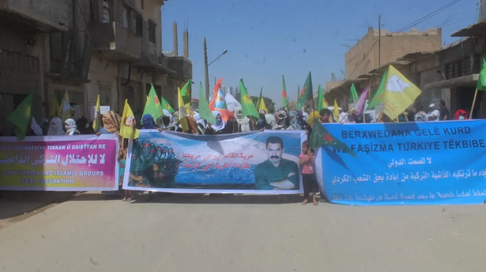 Bi sedan xwepêşandêrên li Til Koçerê: Em ê li hemberî komployan yekdest bin