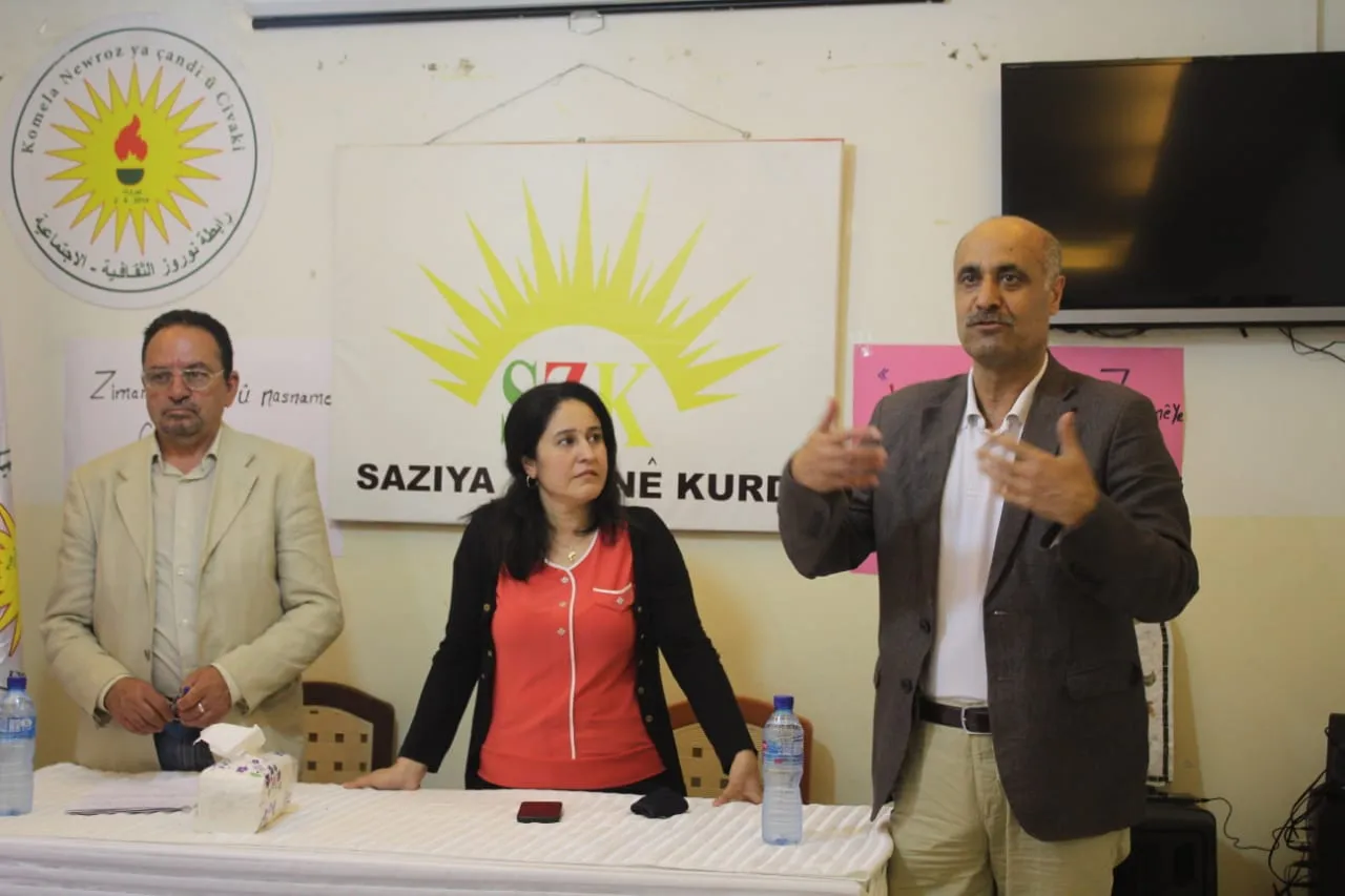 Li Beyrûtê bi boneya Cejna Zimanê Kurdî panelek hate lidarxistin
