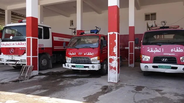 Tîma Agirkujiyê ya Tebqayê ji bo parastina hilbirînan ji şewatê tedbîr girtin