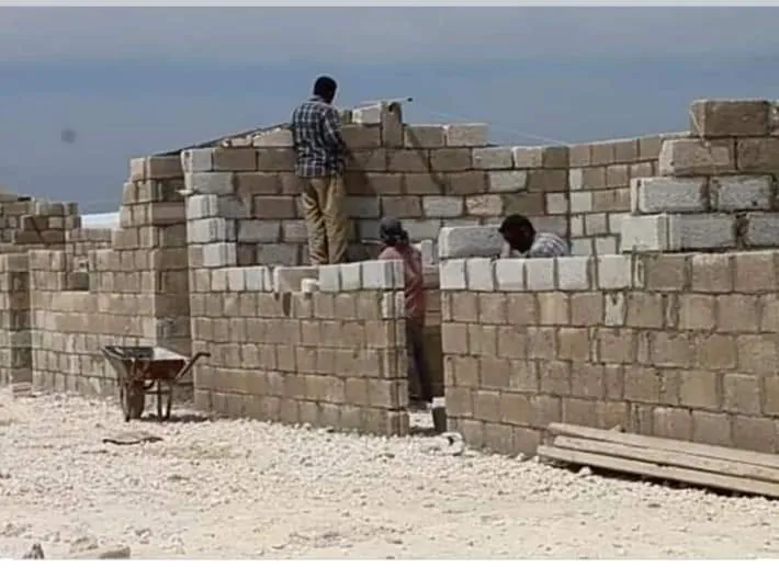 Bi piştgiriya Qeter û Kuwêtê, Tirkiyê yekîniyên niştecihî ji filistîniyan re li Efrînê ava dike